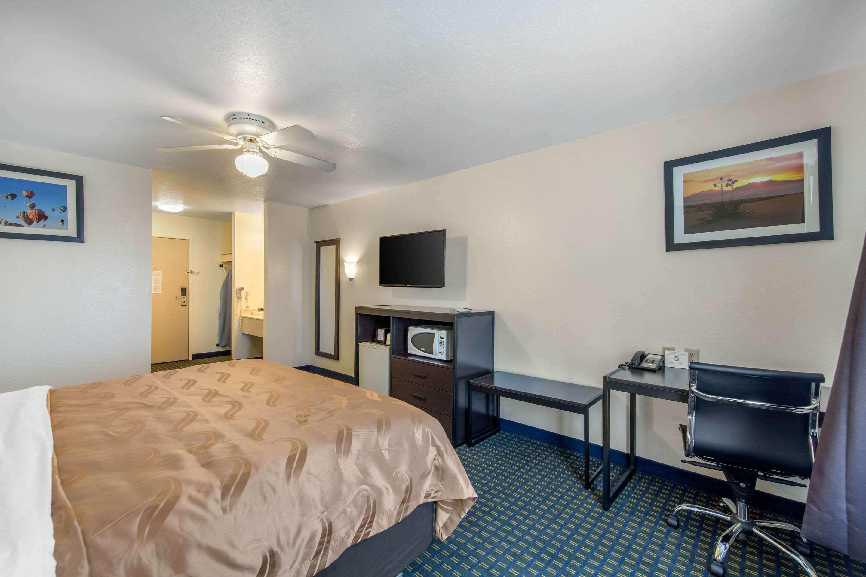 Hotel Quality & Clayton, Nm